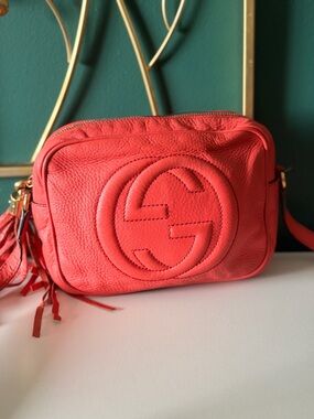 Gucci Coral Soho Disco Crossbody Bag